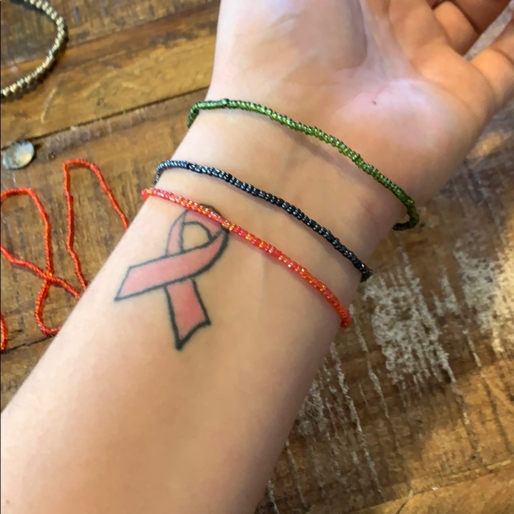Simple bracelets - Picture 2 of 5